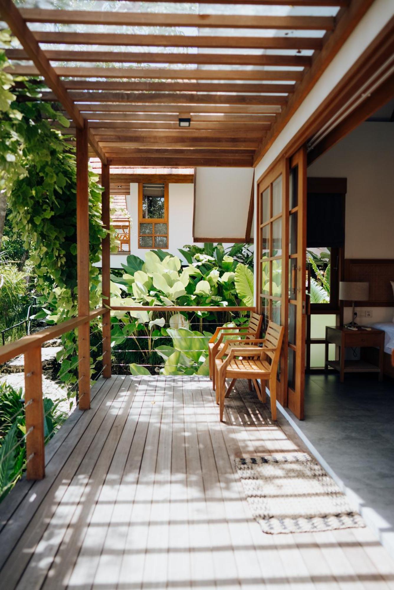 Deep Roots Dive & Yoga Resort Ped Exterior photo